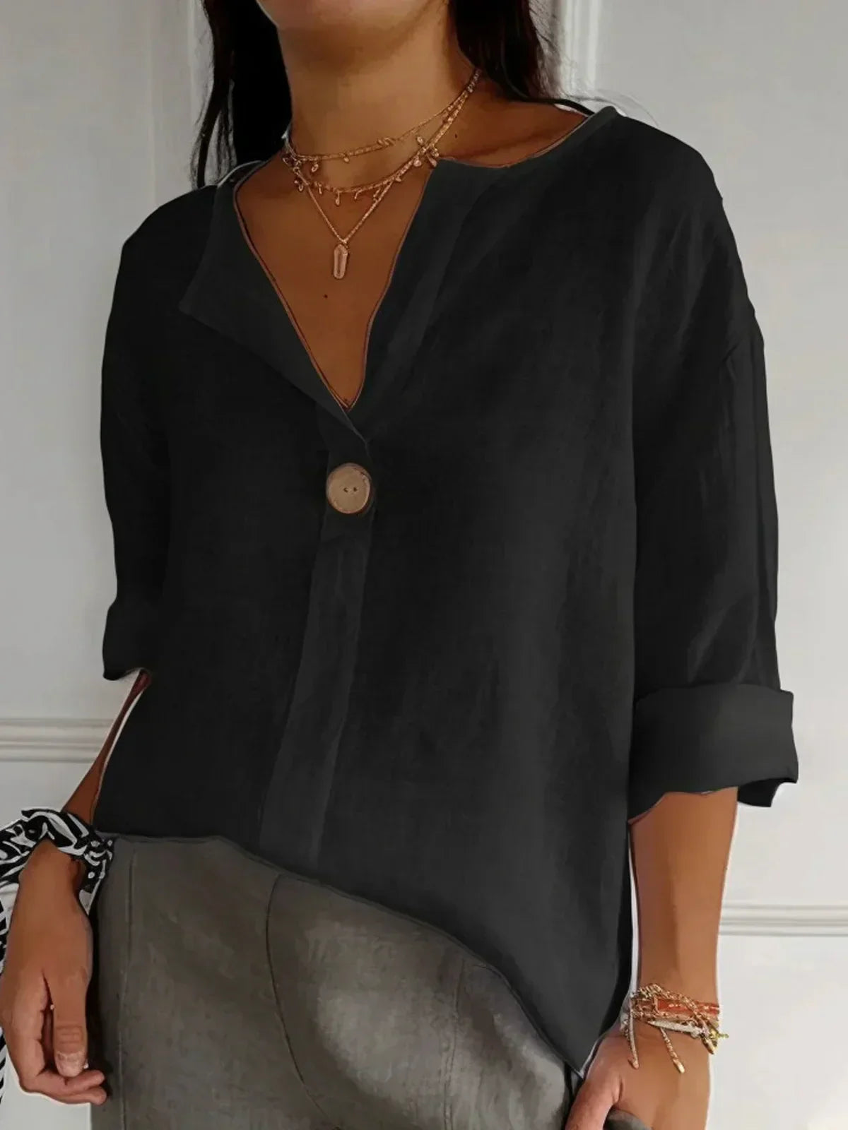 Arahi - Casual V-Neck Blouse